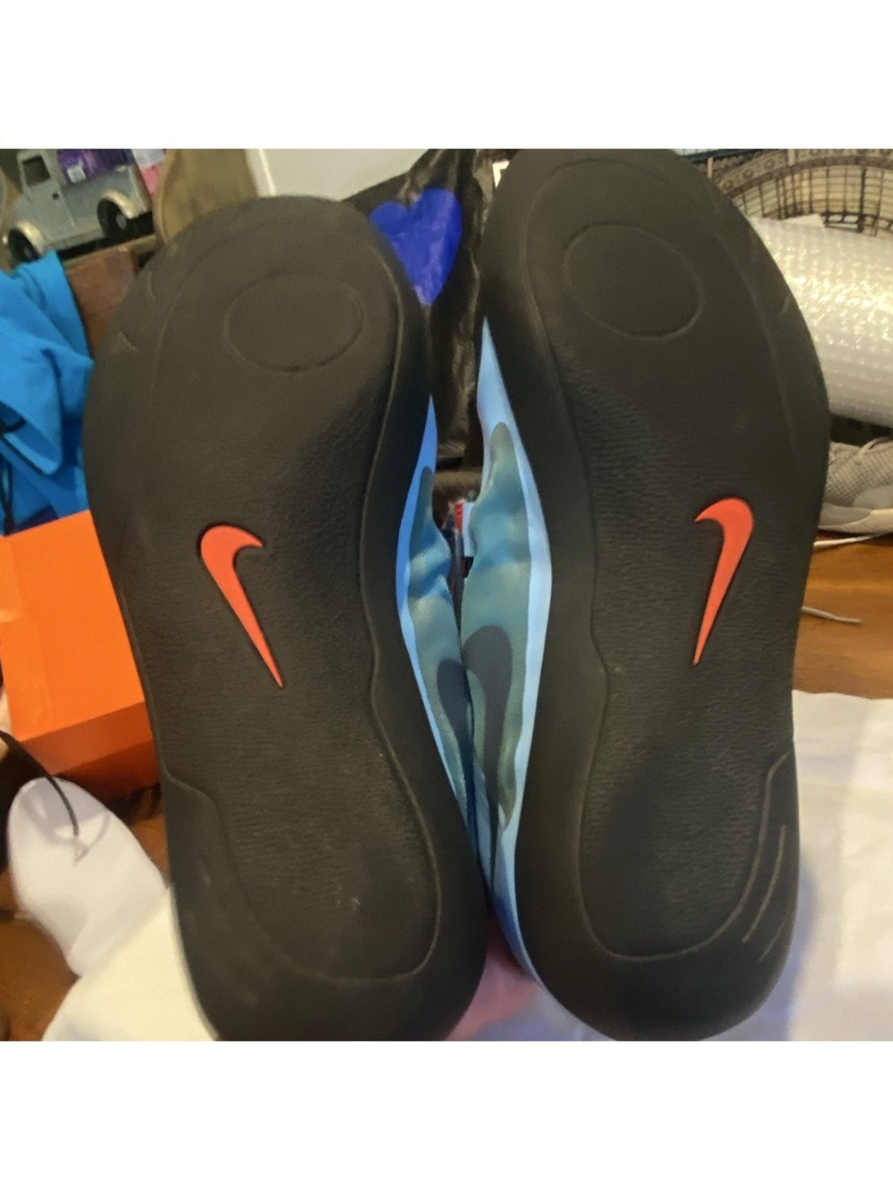 Nike Light Blue Sneakers with Neon Orange Strap - Picture 11 of 11
